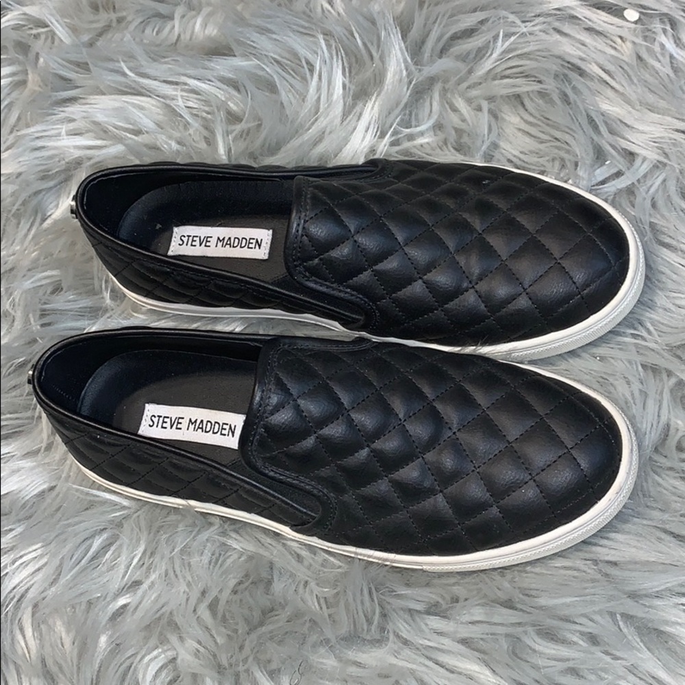 Steve Madden Shoe